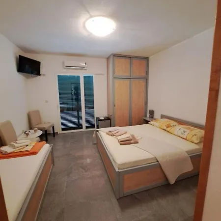 Pensión Katja Gradac (Split-Dalmatia)