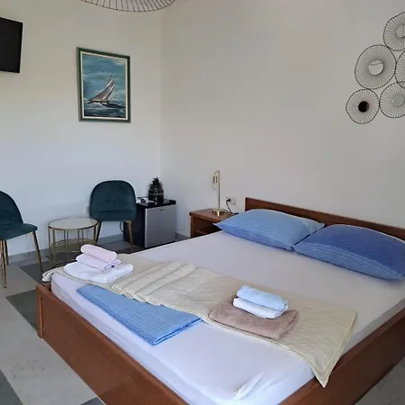 Guest house Katja Gradac (Split-Dalmatia)