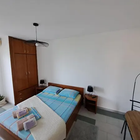 Katja 3* Gradac (Split-Dalmatia)