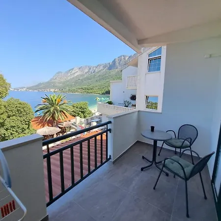 Katja 3* Gradac (Split-Dalmatia)